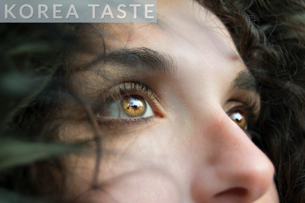 reducir las ojeras y las bolsas en los ojos de forma natural